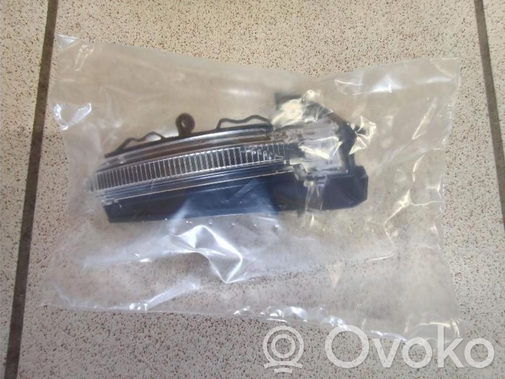 Audi Q8 Mirror indicator light 