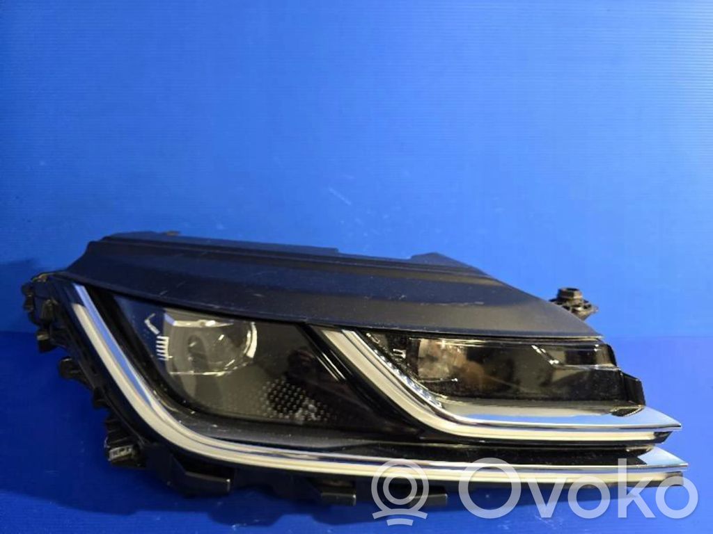 Volkswagen Arteon Lampa przednia 