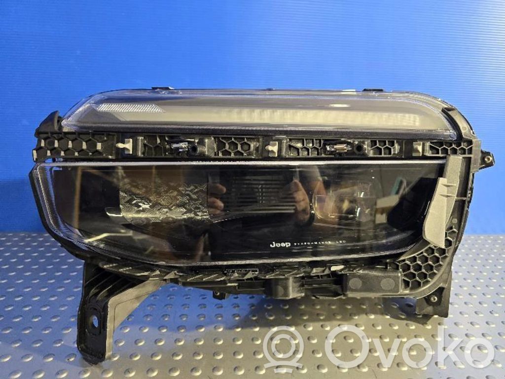Jeep Avenger Scheinwerfer 