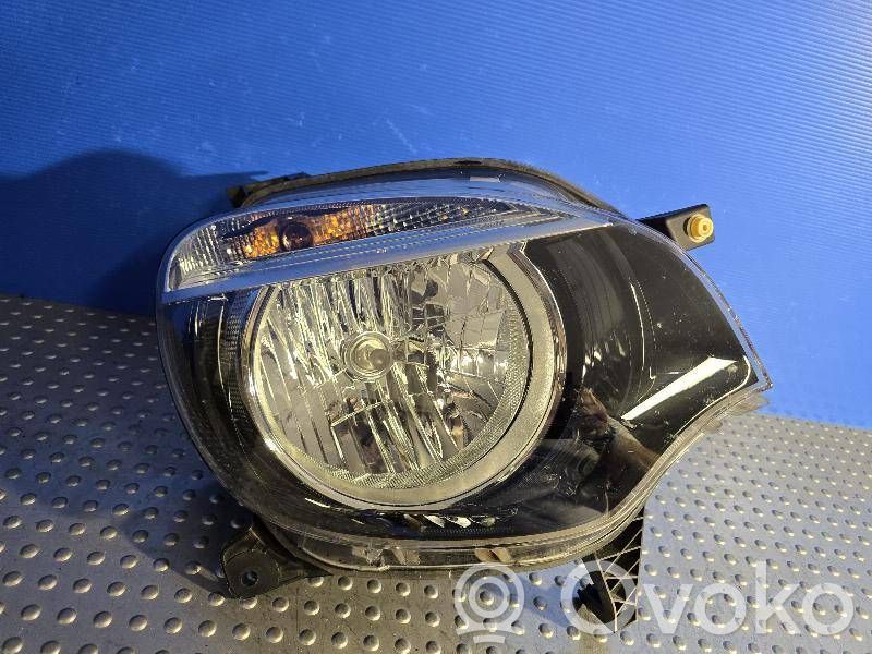 Renault Twingo III Headlight/headlamp 