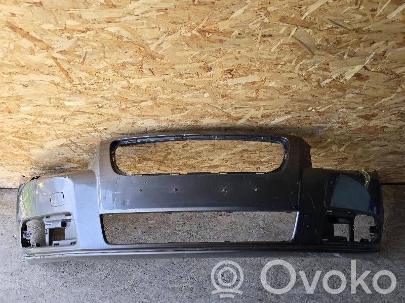 Volvo V70 Front bumper 