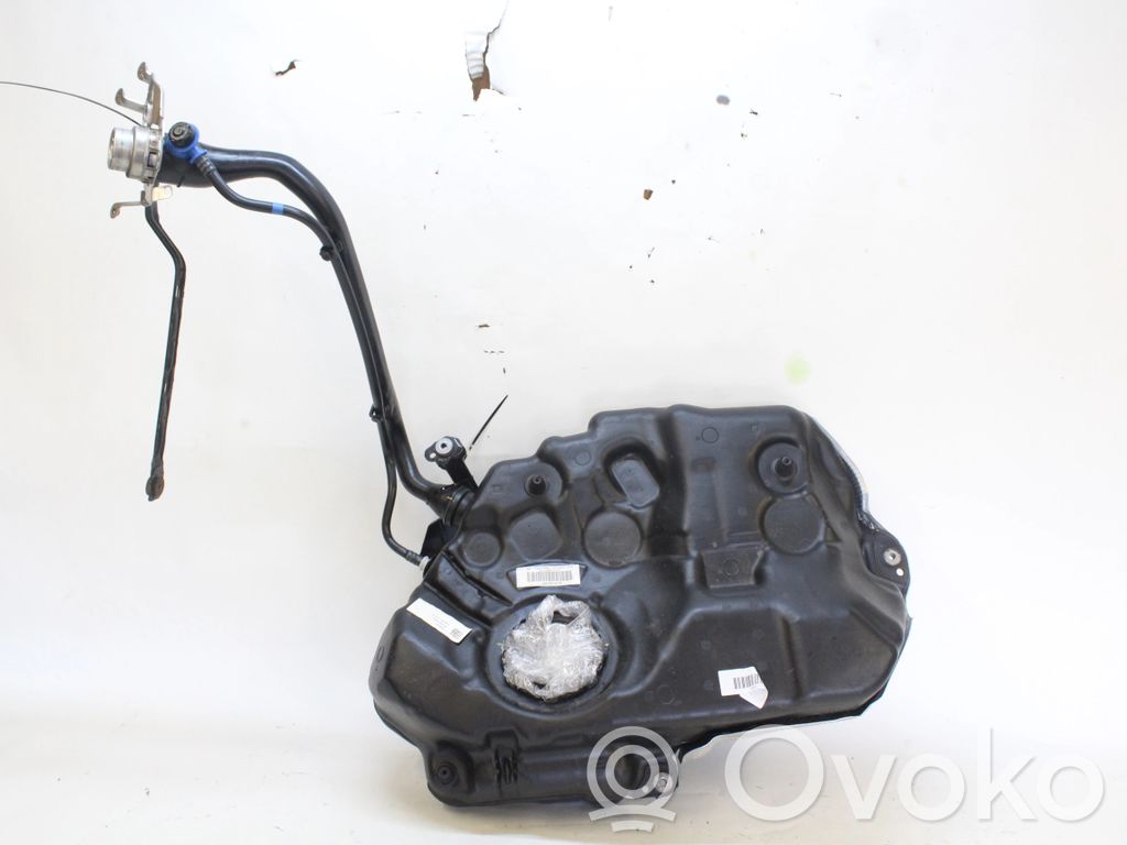 Fuel tank   8W6201021