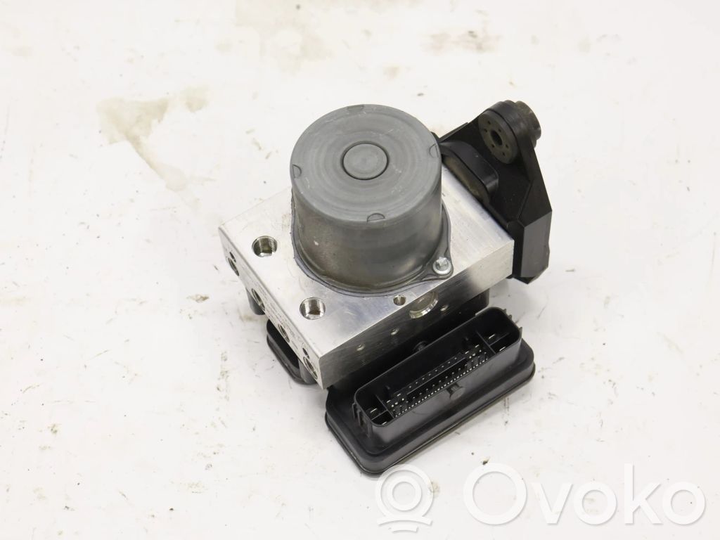 Audi A4 S4 B9 8W Master brake cylinder 