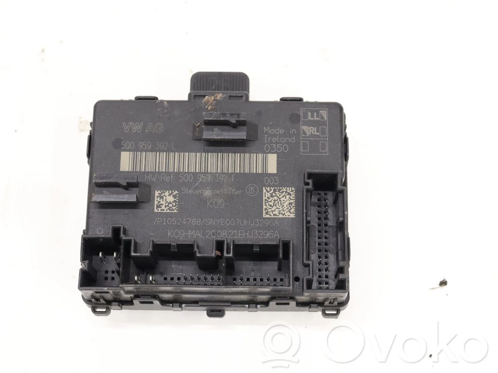 Volkswagen Touran III Door control unit/module 