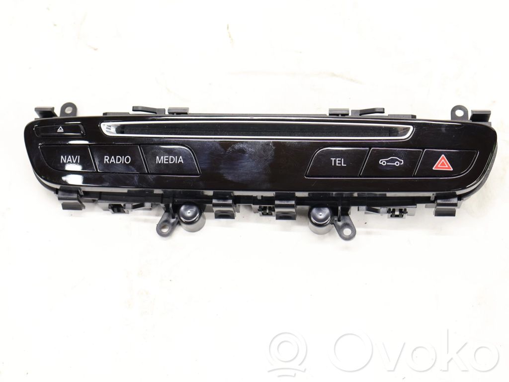 Mercedes-Benz C W205 Otros interruptores/perillas/selectores 