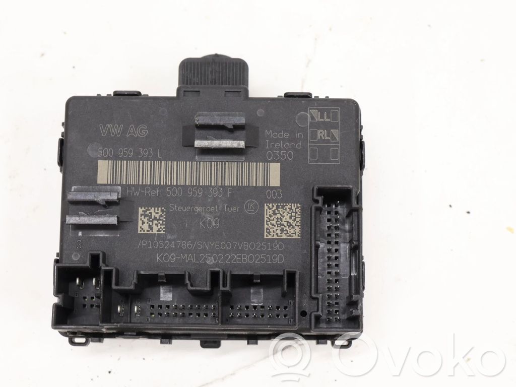 Unidad de control/módulo de la puerta   5Q0959393L