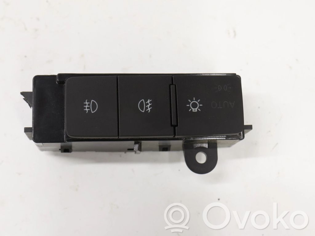 Skoda Octavia Mk4 Autres commutateurs / boutons / leviers 