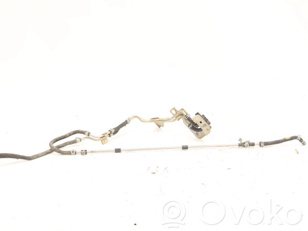 Vacuum valve   06K131552C