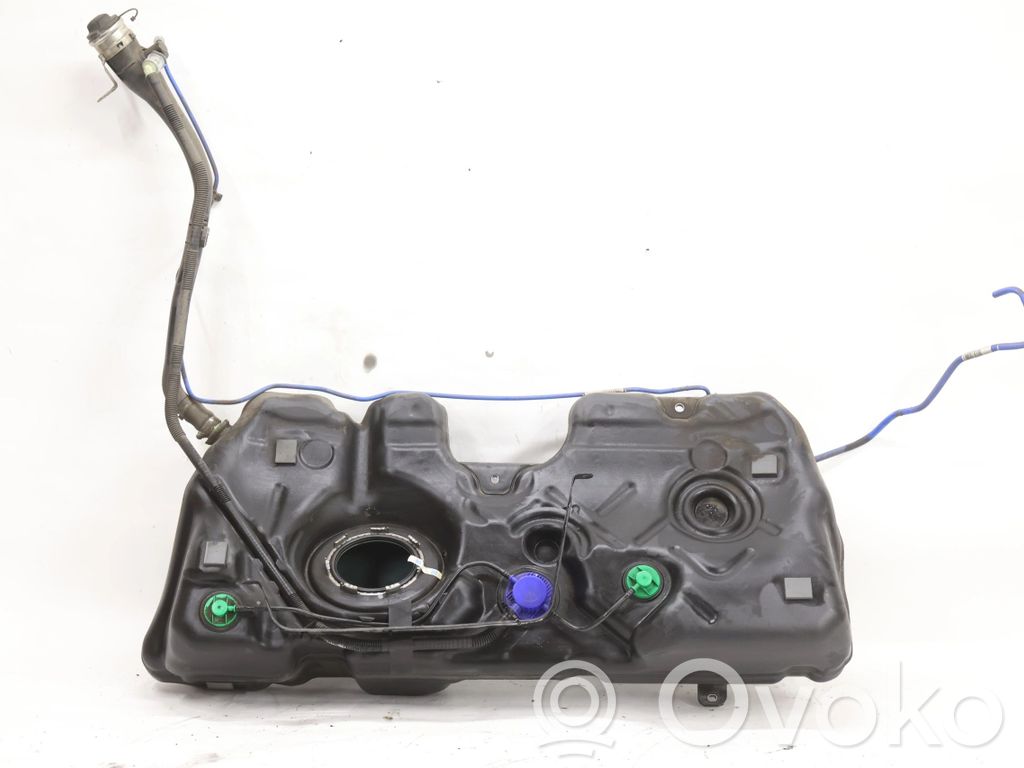 BMW 1 F40 Fuel tank 