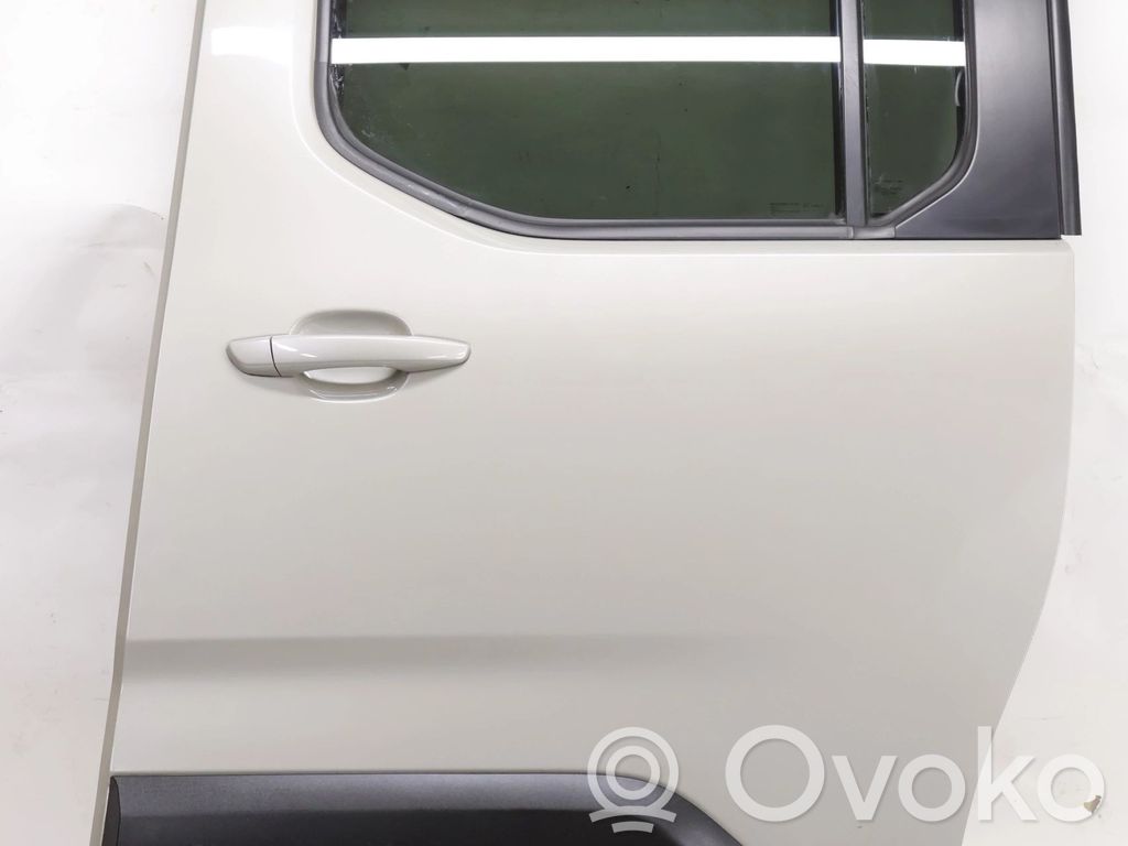 Drzwi przednie   5781721
