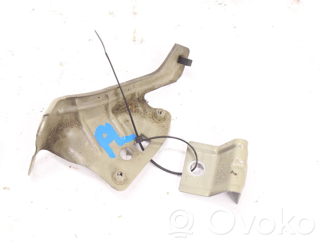 Volkswagen Golf VIII Supporto di montaggio del parafango 