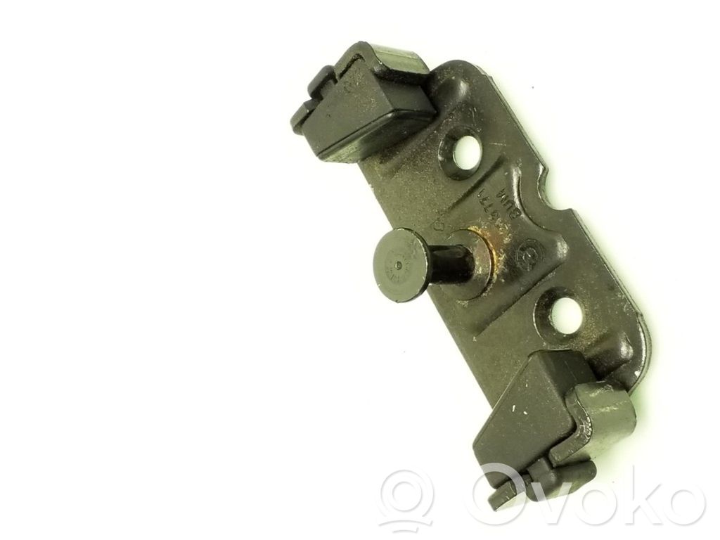 BMW 6 E63 E64 Loading door lock loop/hook striker 