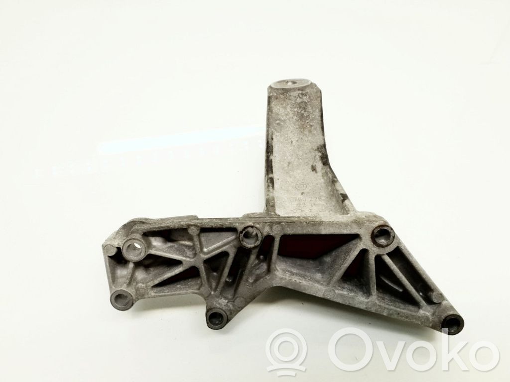 Engine mounting bracket   6753225