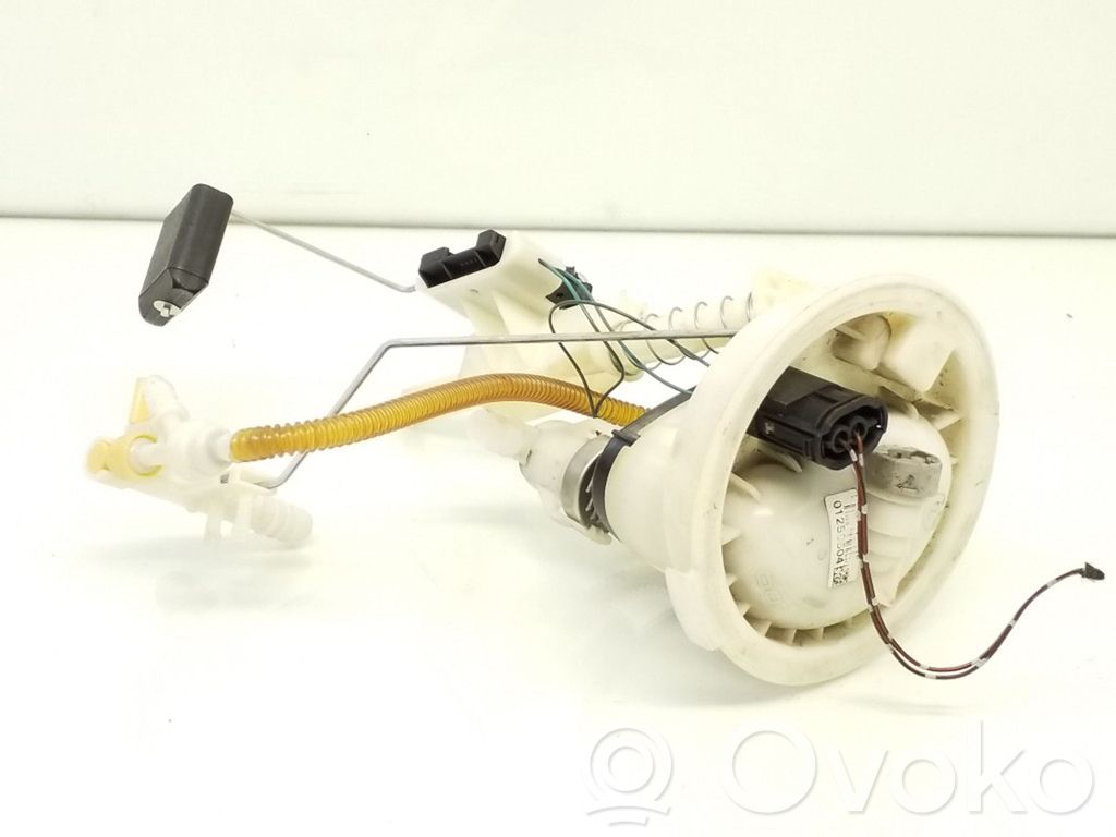 BMW 3 E90 E91 Fuel level sensor 