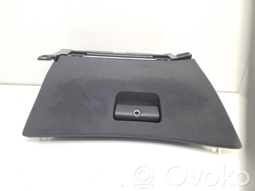 BMW 3 E46 Glove box 
