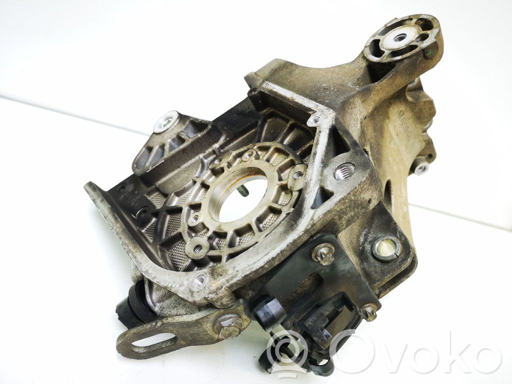 Opel Zafira B Fuel pump bracket 