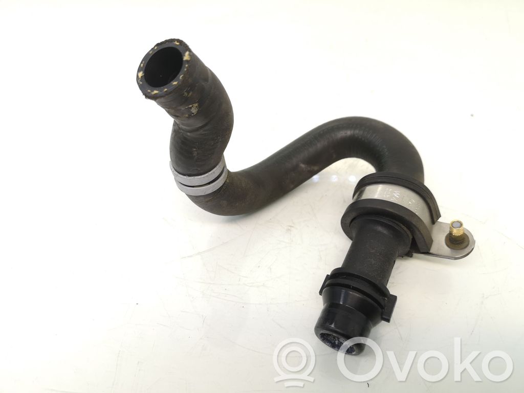 BMW 5 E60 E61 Moottorin vesijäähdytyksen putki/letku 