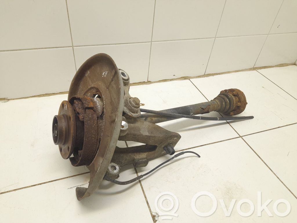 BMW 5 E60 E61 Aizmugurē riteņa rumbas vārpstas šarnīrs (stupica, capfa) 