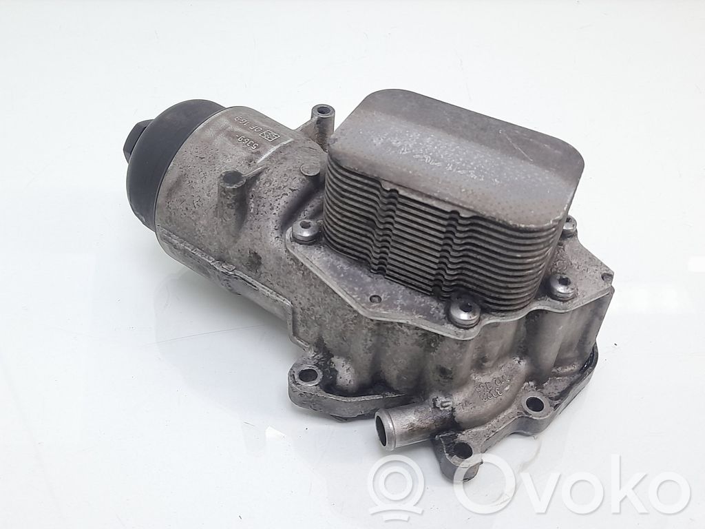 Ford Focus Oil filter mounting bracket 
