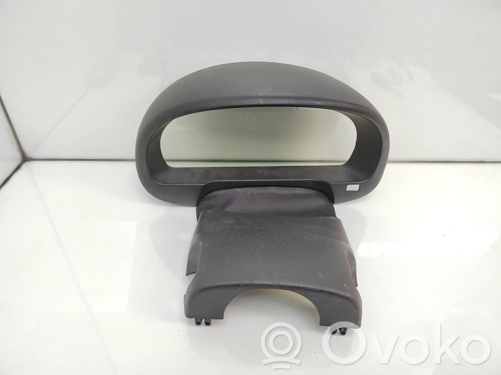 Hyundai i30 Moldura de la columna de dirección 