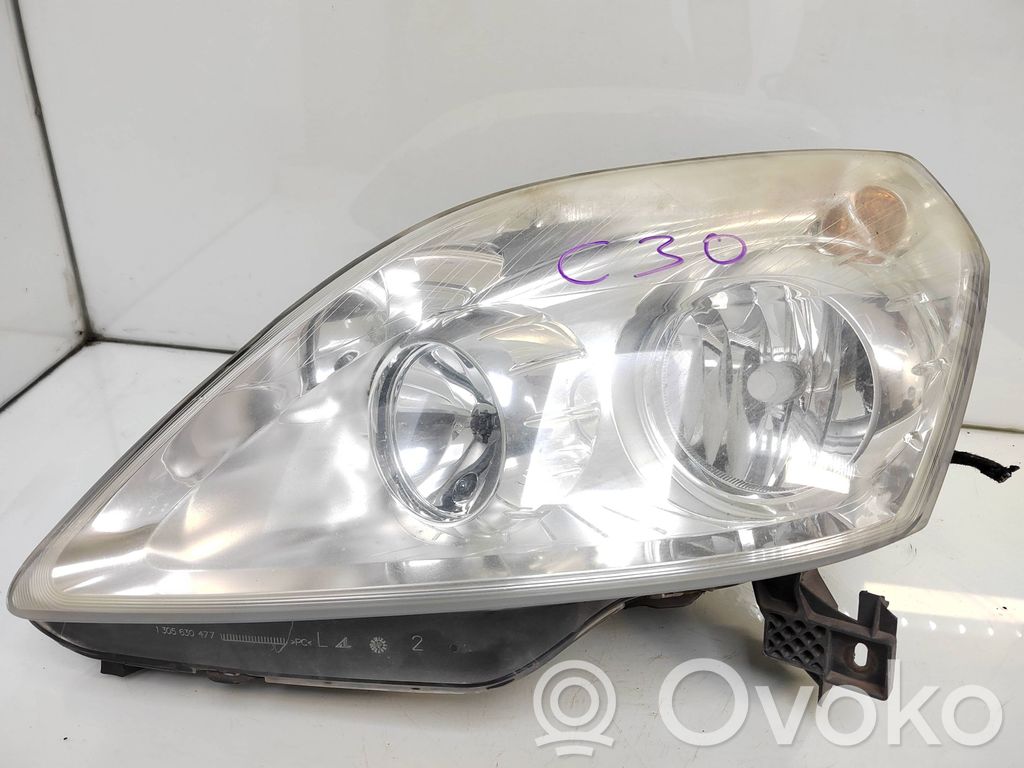 Opel Zafira B Lampa przednia 