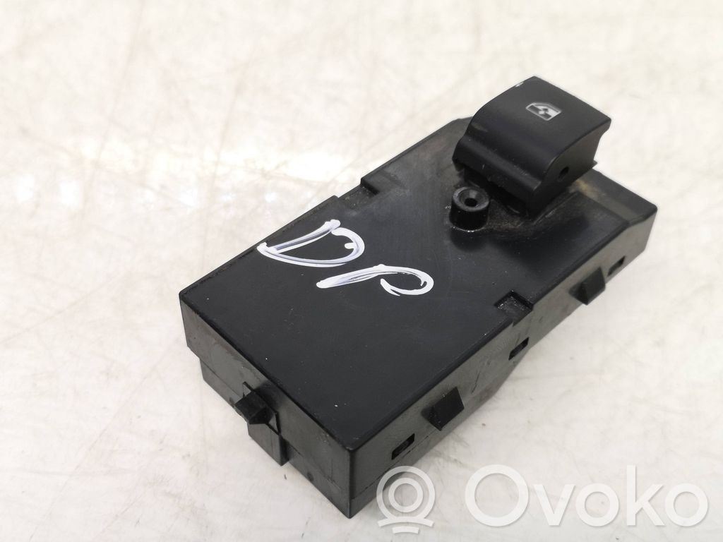 Chevrolet Orlando Electric window control switch 
