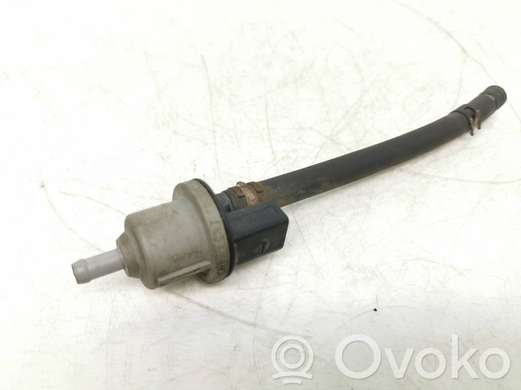 Volkswagen PASSAT B6 Válvula de vacío (Usadas) 