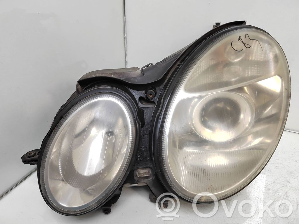 Mercedes-Benz E W211 Lampa przednia 