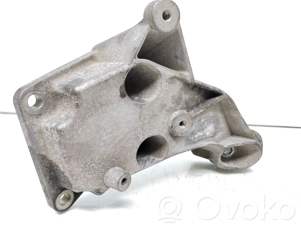 BMW 5 E60 E61 Engine mounting bracket 