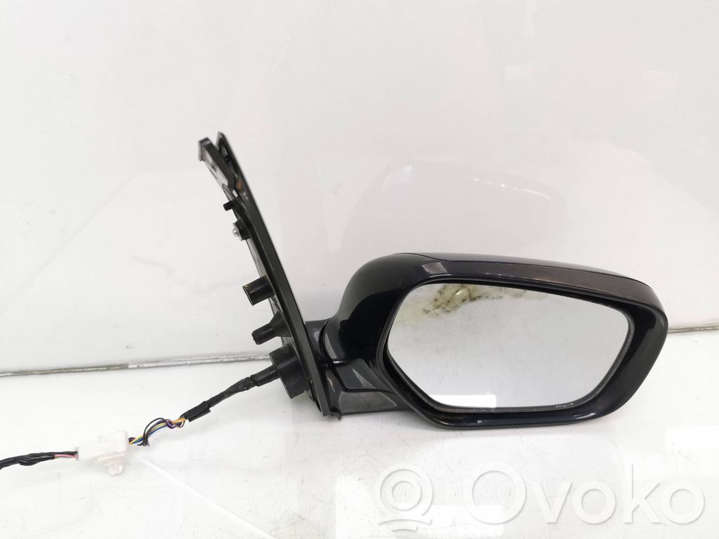 Mitsubishi Grandis Front door electric wing mirror 