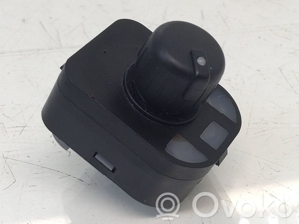 Audi A4 S4 B7 8E 8H Sānu spoguļu slēdzis 