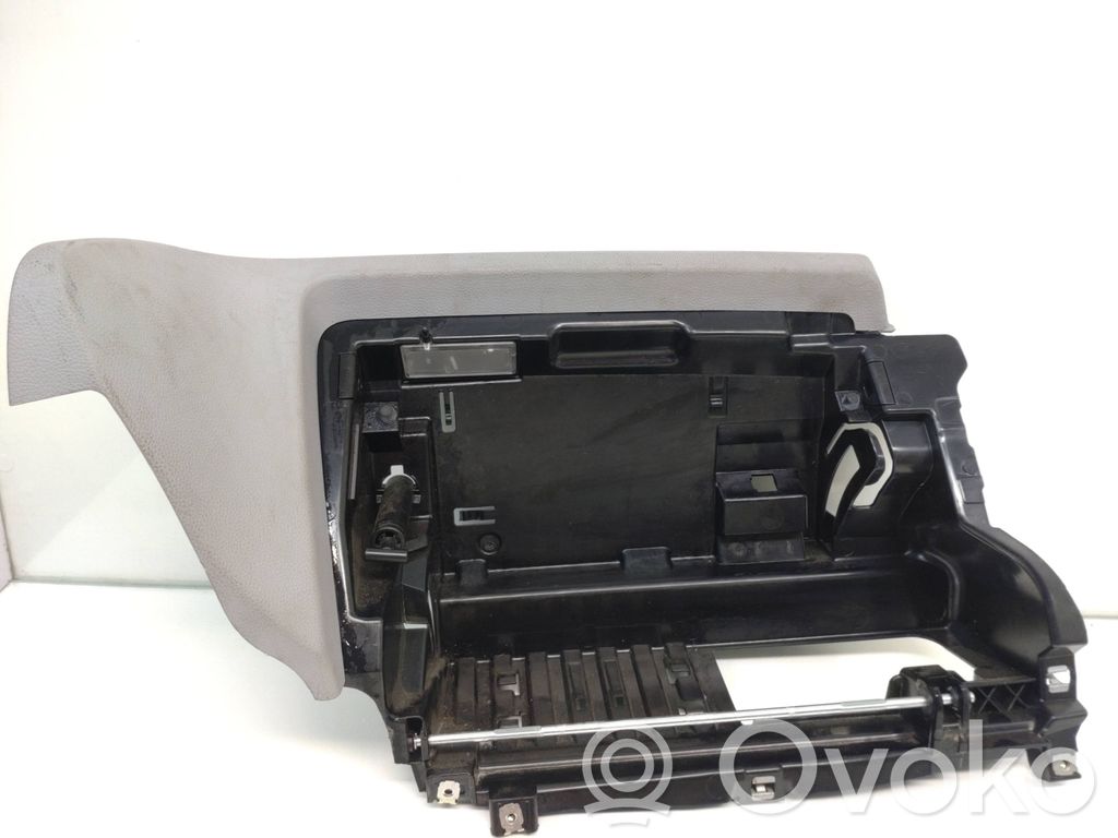 BMW 1 E81 E87 Glove box frame 