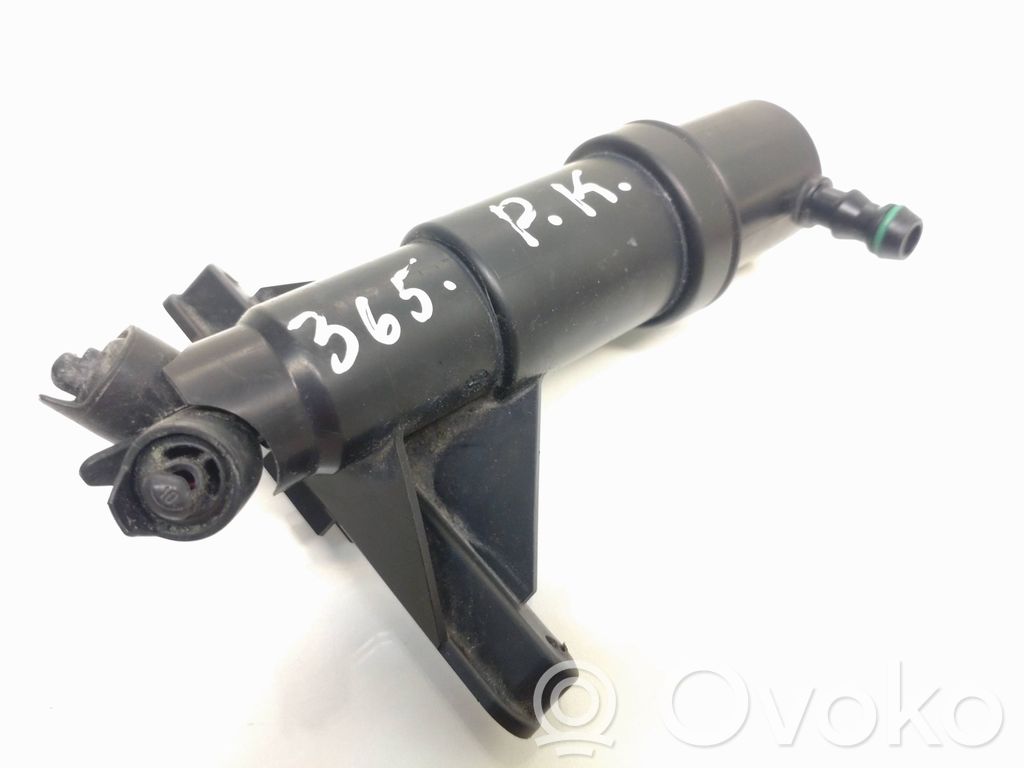 Headlight washer spray nozzle   030408,02262