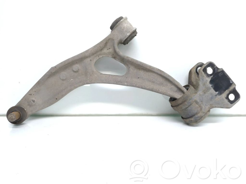Ford Focus Front lower control arm/wishbone 
