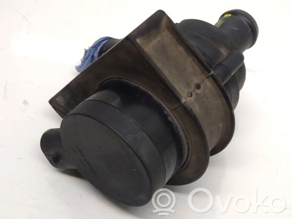 Ford Focus Pompe de circulation d'eau 