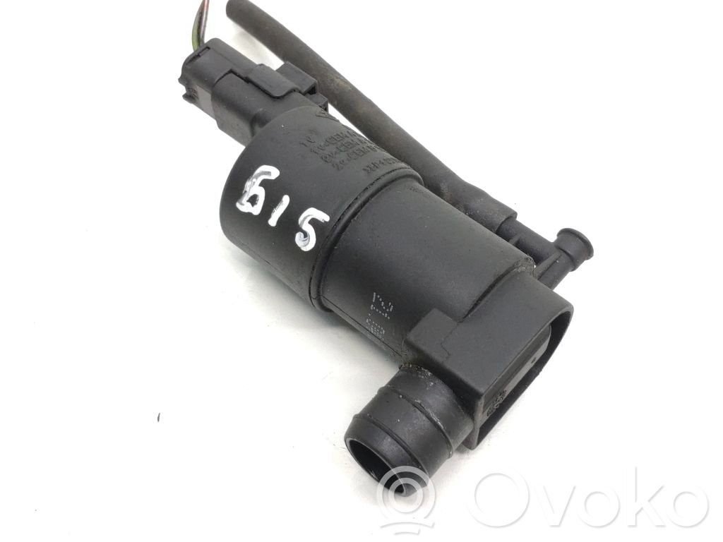 Windscreen/windshield washer pump   9641553880,09109904,093160294,1609688180,2749000QAB,2749000QAD,286203634R,6001549443,643471,643476,643497,6434F5,7700428390,8200031805,8200246091,853300H010,9801242180,B000642880