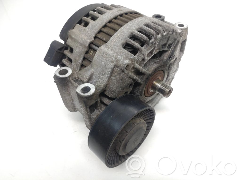 BMW 1 E81 E87 Generator/alternator 