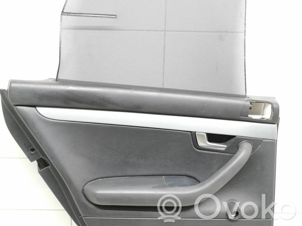 Audi A4 S4 B7 8E 8H Rivestimento del pannello della portiera posteriore 