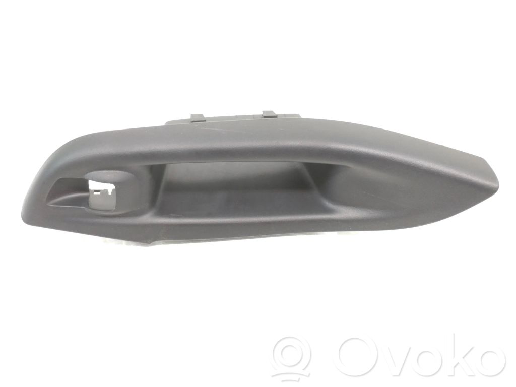 Ford Focus Rear door window switch trim 