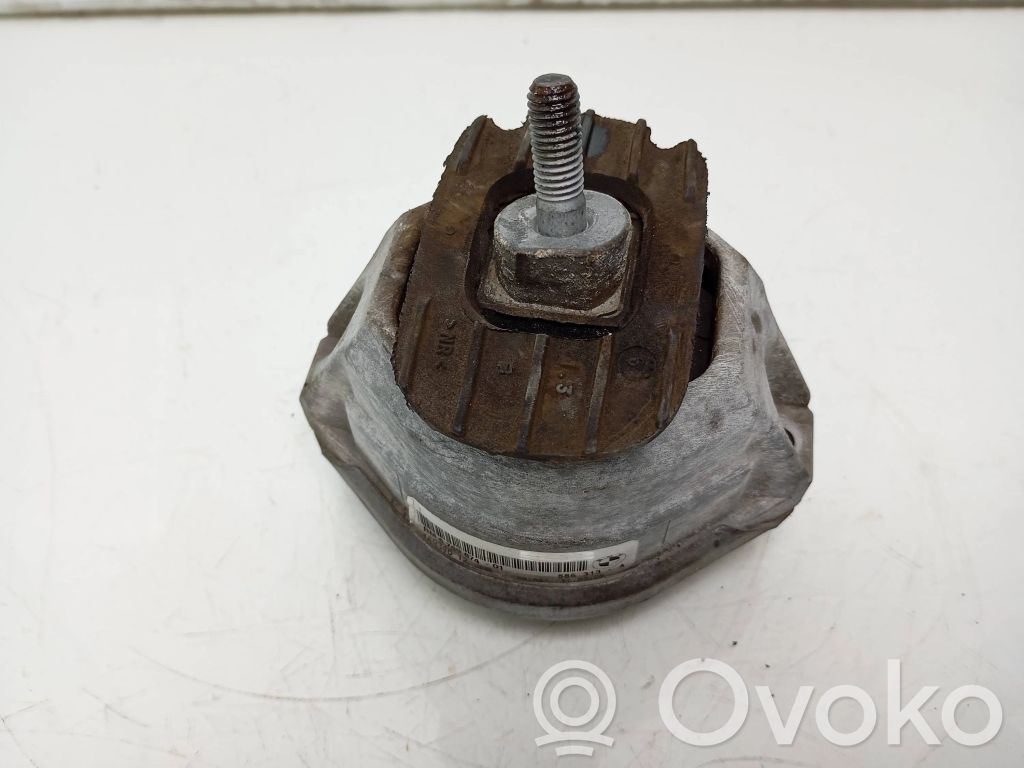 Engine mount bracket   6769874,676987404,586313A
