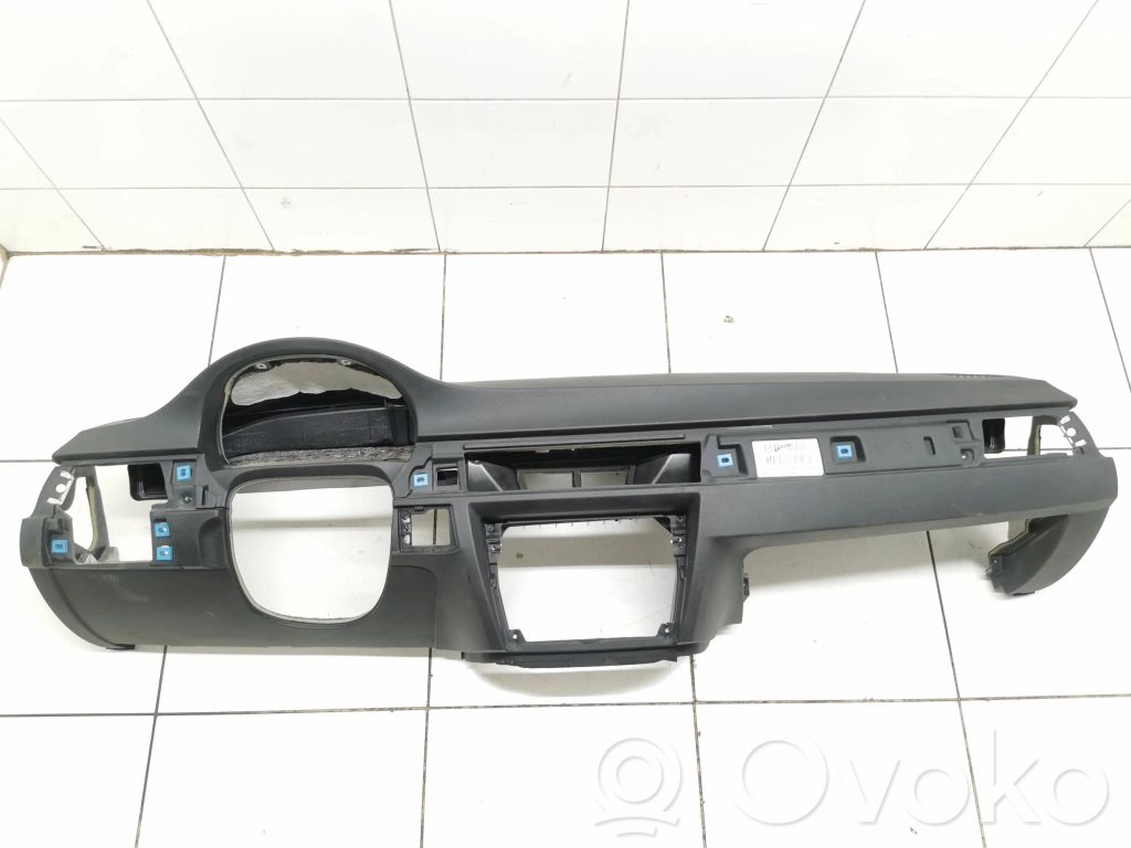 Tableau de bord   7155202,IT715520225A,07B056RB0103D