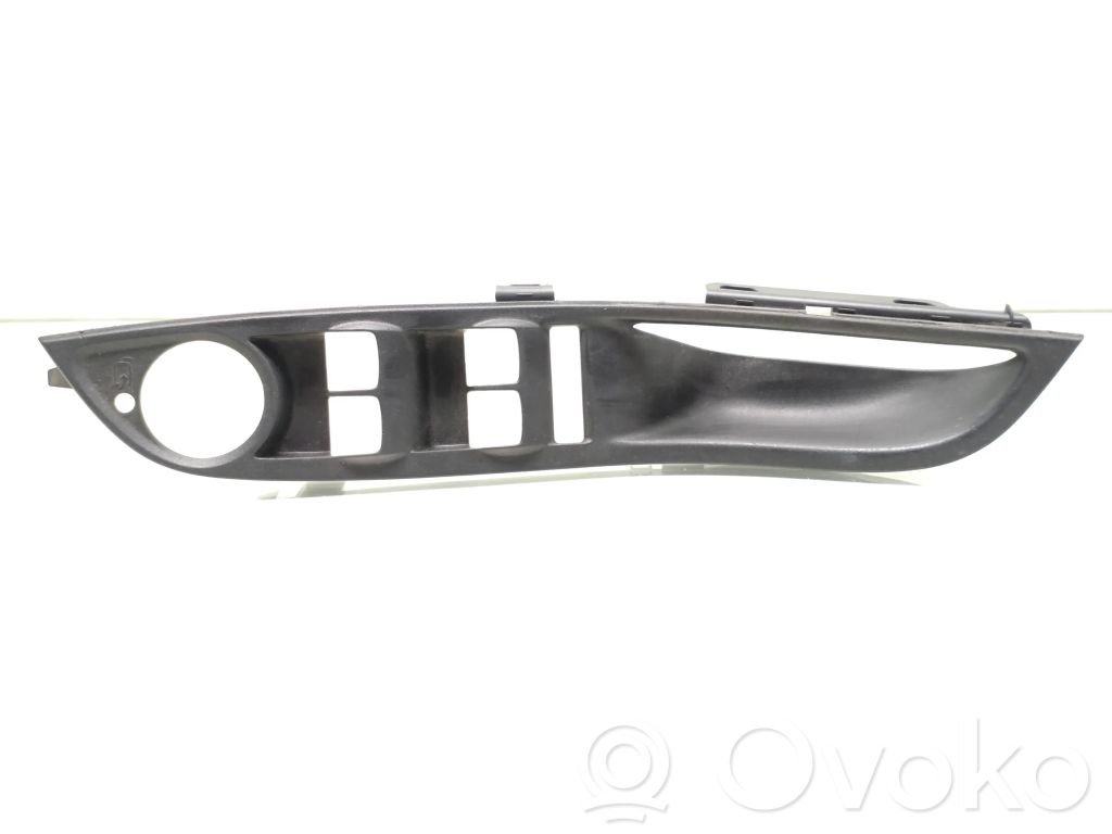 Ford Focus Front door window switch trim 