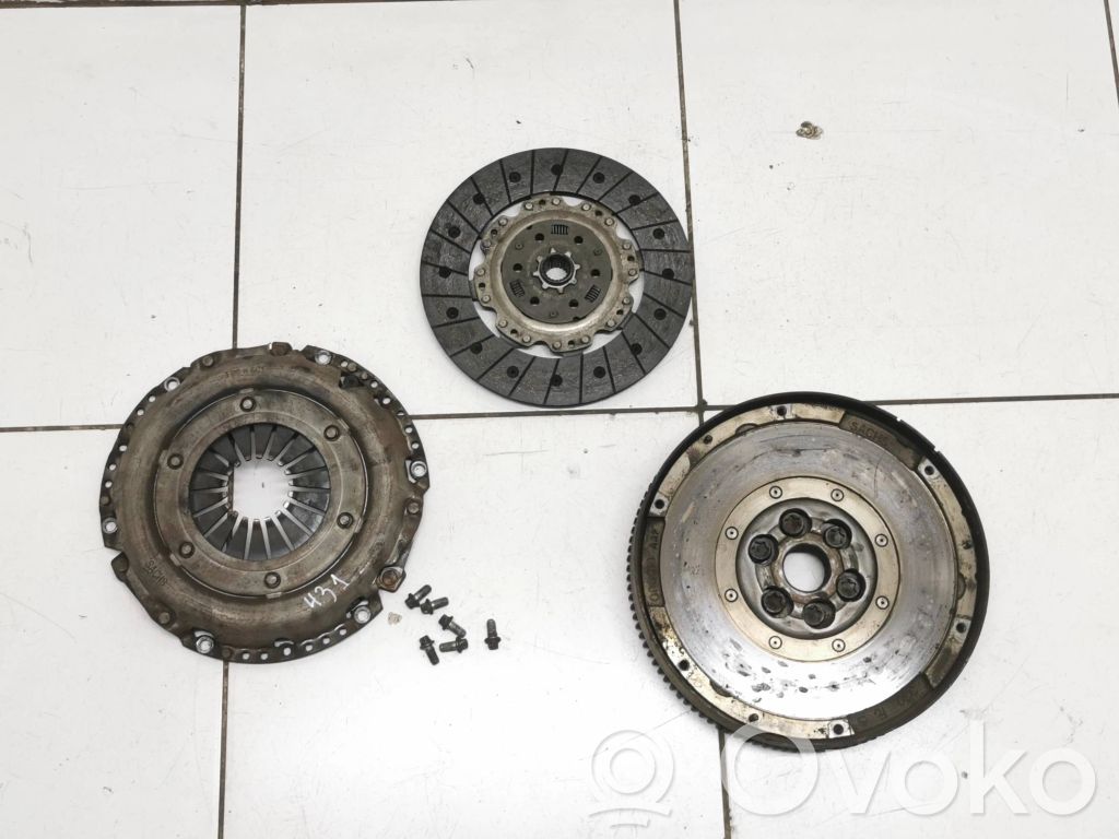 Opel Zafira B Juego de embrague 