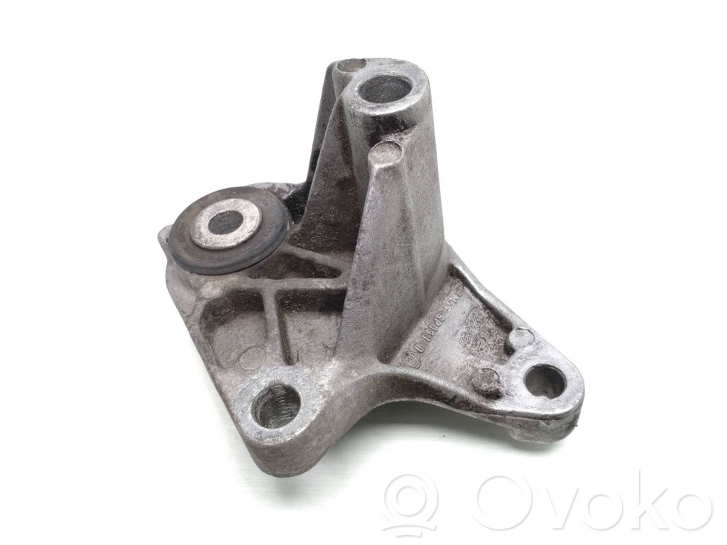 Ford Focus Pārnesumkārbas stiprinājuma kronšteins 