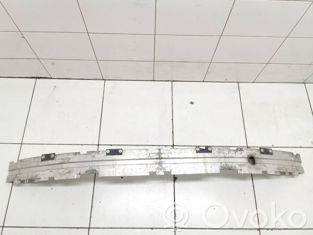 Priekšpusē bampera sija / balka   7148586,132328