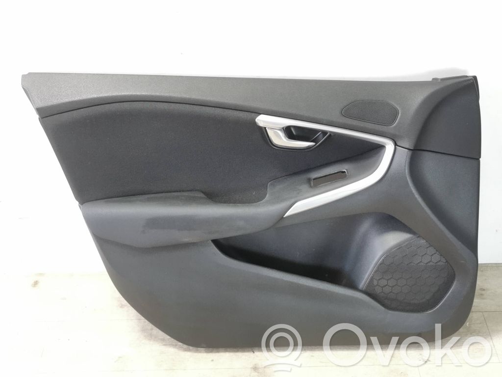Volvo V40 Boczki / Poszycie drzwi przednich 
