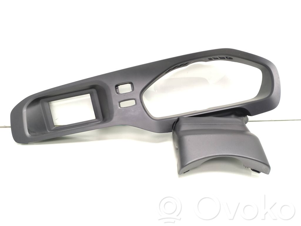 Volvo V40 Dashboard trim 