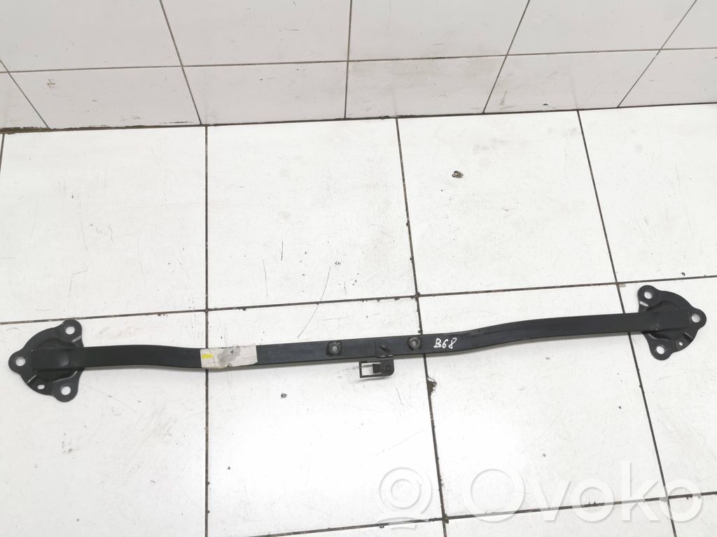 Volvo V40 Inne części komory silnika 