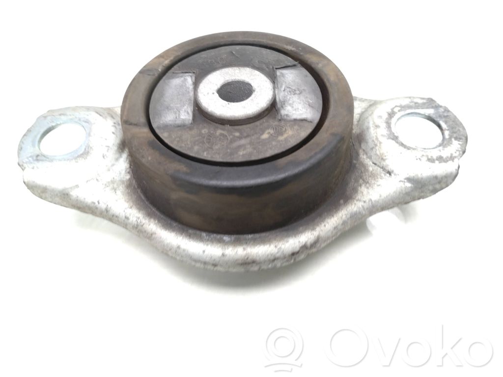 Fiat 500 Engine mount bracket 
