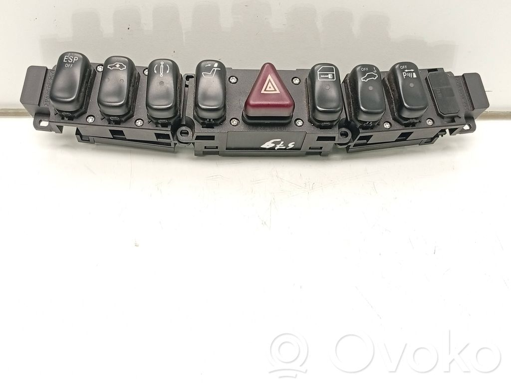 Mercedes-Benz S W220 Botón interruptor de luz de peligro 